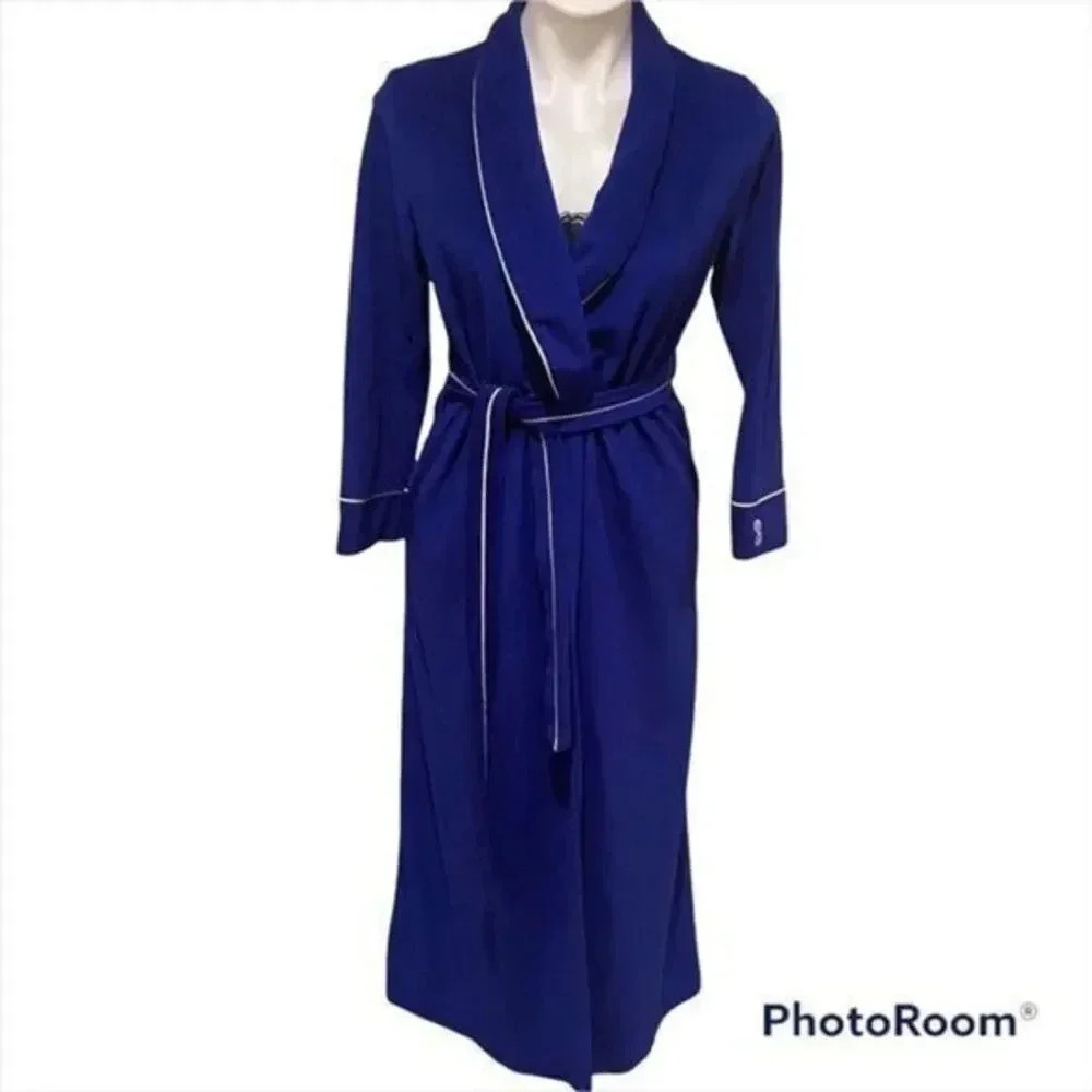 Bill Blass Regal Women’s Robe 1970’s .Vintage